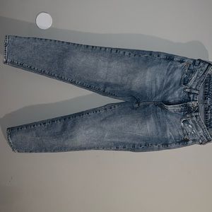 Gently used Old Navy Light jeans size 4